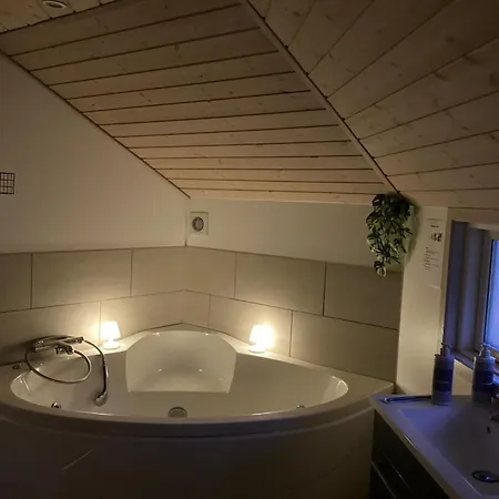 Holiday home Kenny - 1-2km From The Sea By Interhome